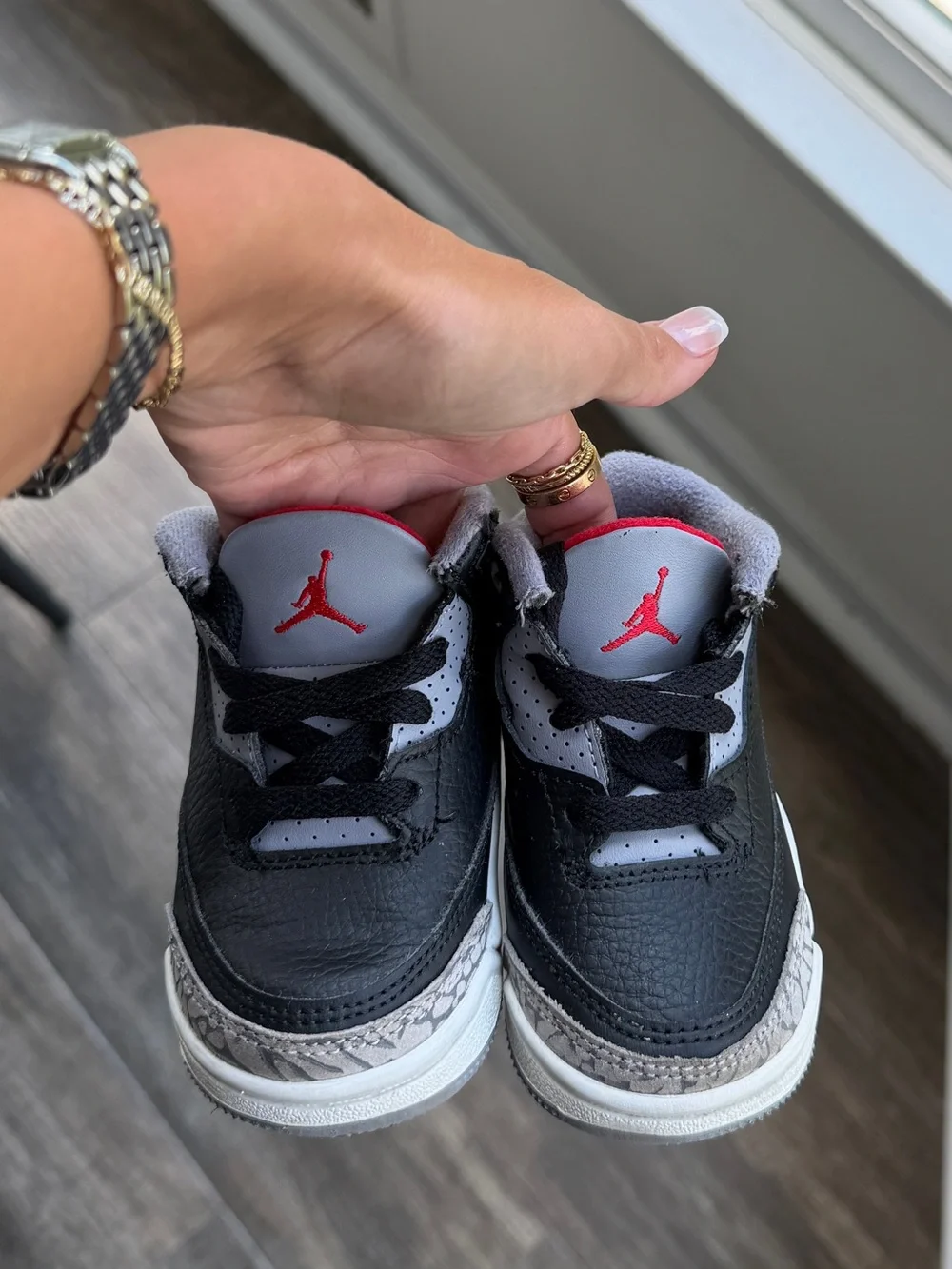Jordan 3 retro black cement 5c